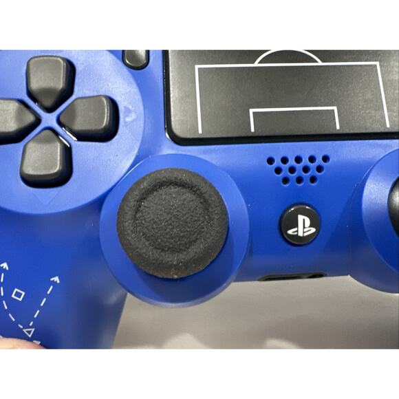 RARE Sony PS4 Wireless Dualshock Controller - F.C. Football Club Limited Edition - Picture 10 of 13